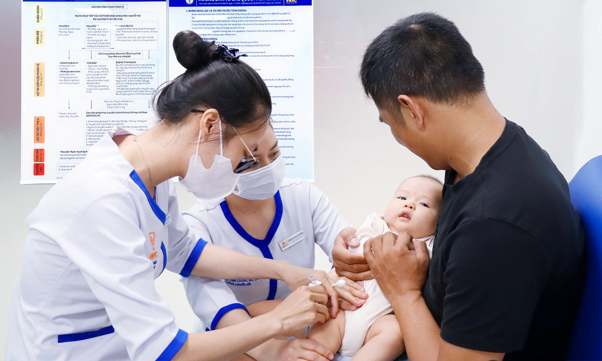 Vì sao cần chủng ngừa bại liệt dù Việt Nam đã thanh toán bệnh?