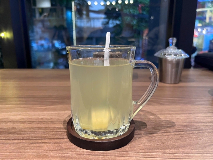 5 đồ uống giúp giảm axit uric, phòng gout tái phát mùa lạnh Trà gừng rất tốt cho cơ thể trong mùa lạnh. Ảnh: Hằng Trần