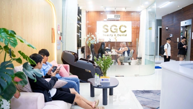Kiều bào chọn Nha khoa SGC trong các ca implant phức tạp Nha khoa SGC tại 34 Hồ Biểu Chánh, Phường Phú Nhuận, TP HCM. Ảnh: SGC