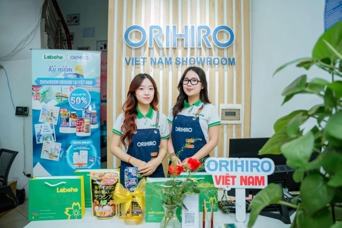 Showroom Orihiro kỷ niệm 5 năm ra mắt tại Việt Nam Các sản phẩm chăm sóc sức khỏe của thương hiệu Orihiro Nhật Bản được bày bán tại showroom ở Hà Nội. Ảnh: Labehe Việt Nam