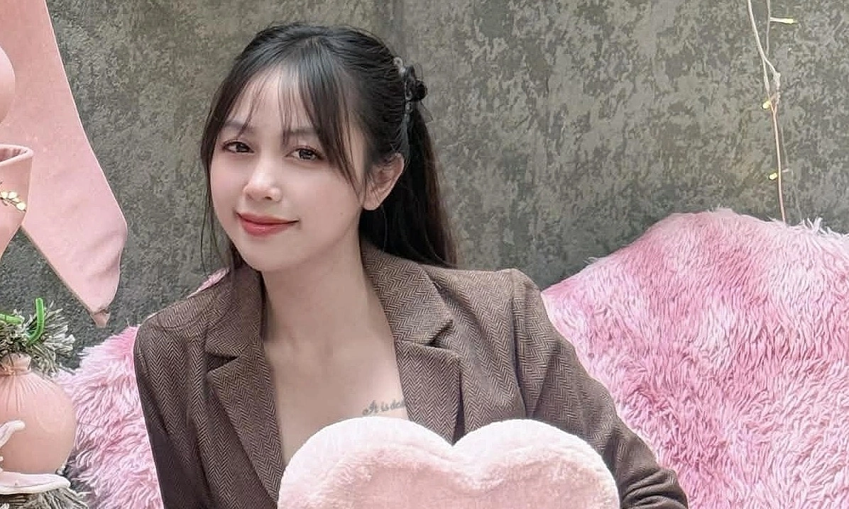 Mẹ đơn thân 30 tuổi coi khối u di căn như "mụn nhọt"