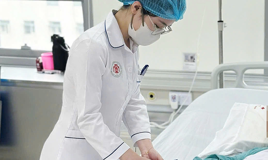 Cấp cứu nam sinh mắc bệnh lạ từ vết chuột cắn