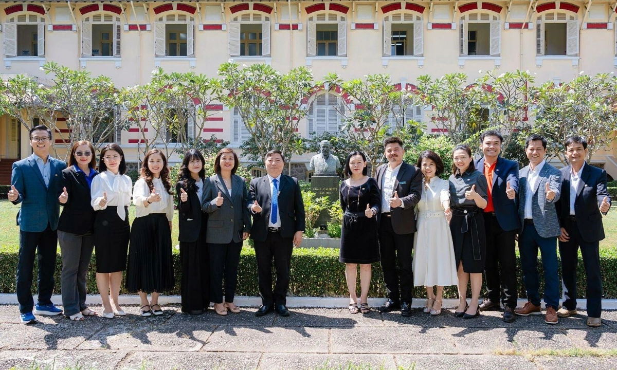 Long Châu, Viện Pasteur TP HCM hợp tác nâng cao y tế dự phòng