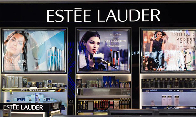 Estée Lauder bị phạt 750.000 CAD vì bán mỹ phẩm chứa "hóa chất vĩnh cửu"