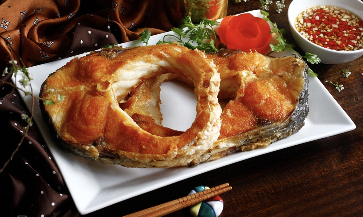 Vì sao nên ăn cá thường xuyên?