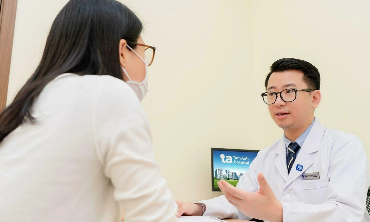 Mẹ bầu song thai nên ăn uống thế nào dịp Tết?