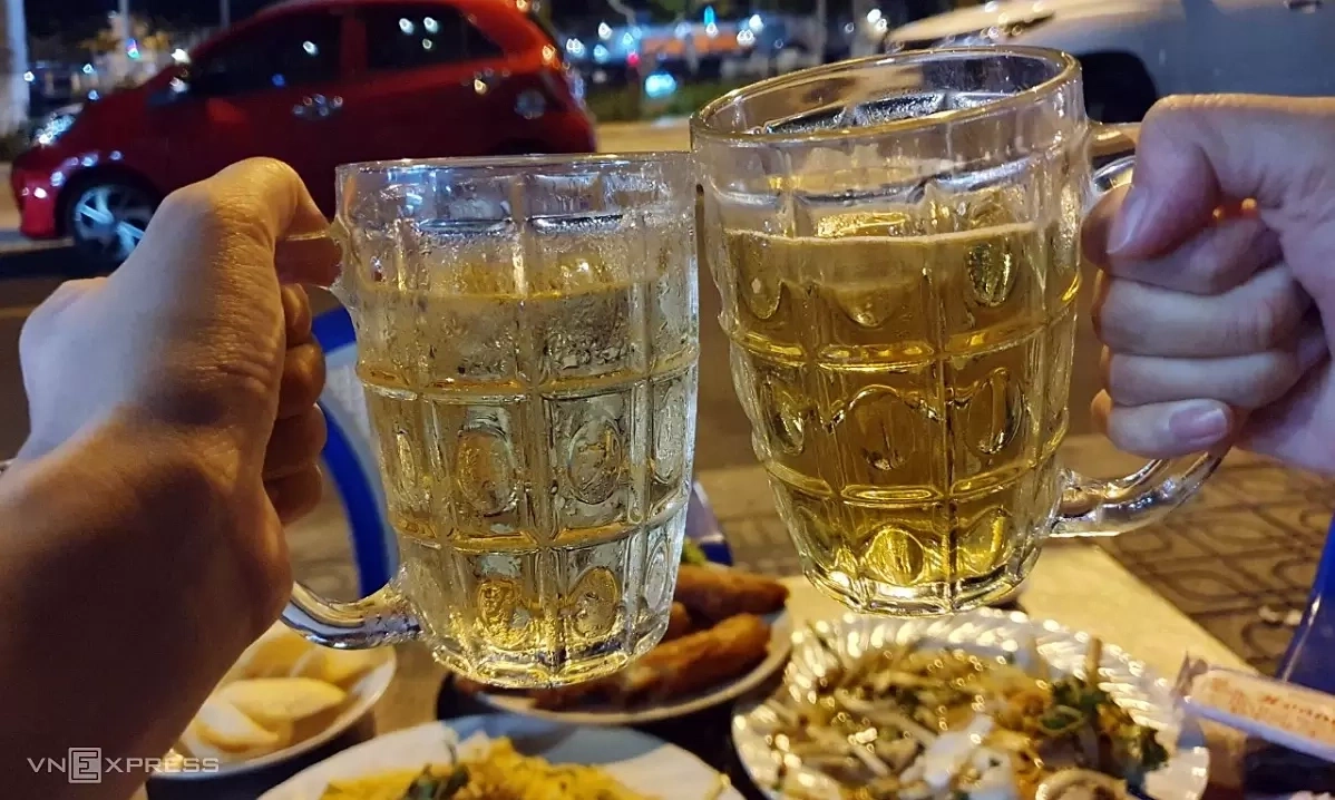 Uống bia 0 độ, thổi nồng độ có lên?