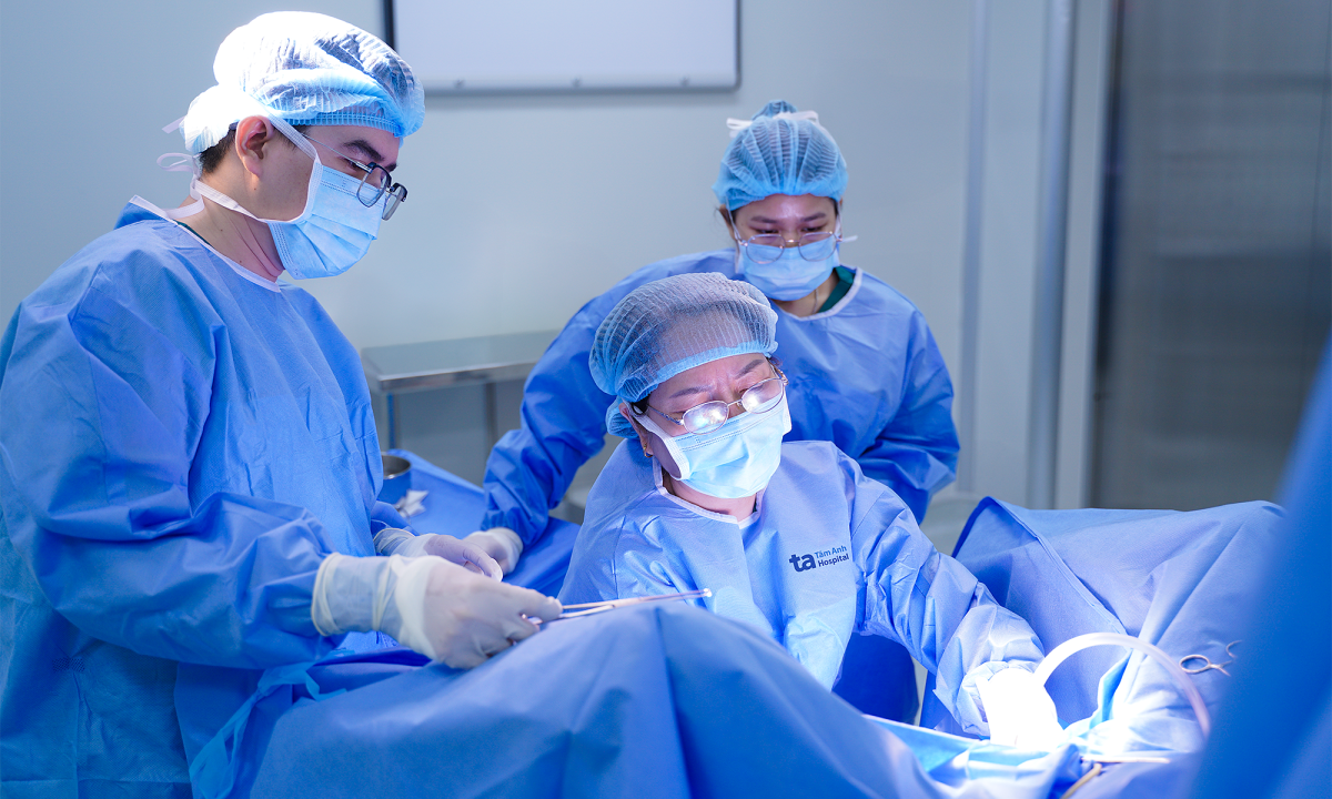 10 năm đi tiểu không kiểm soát