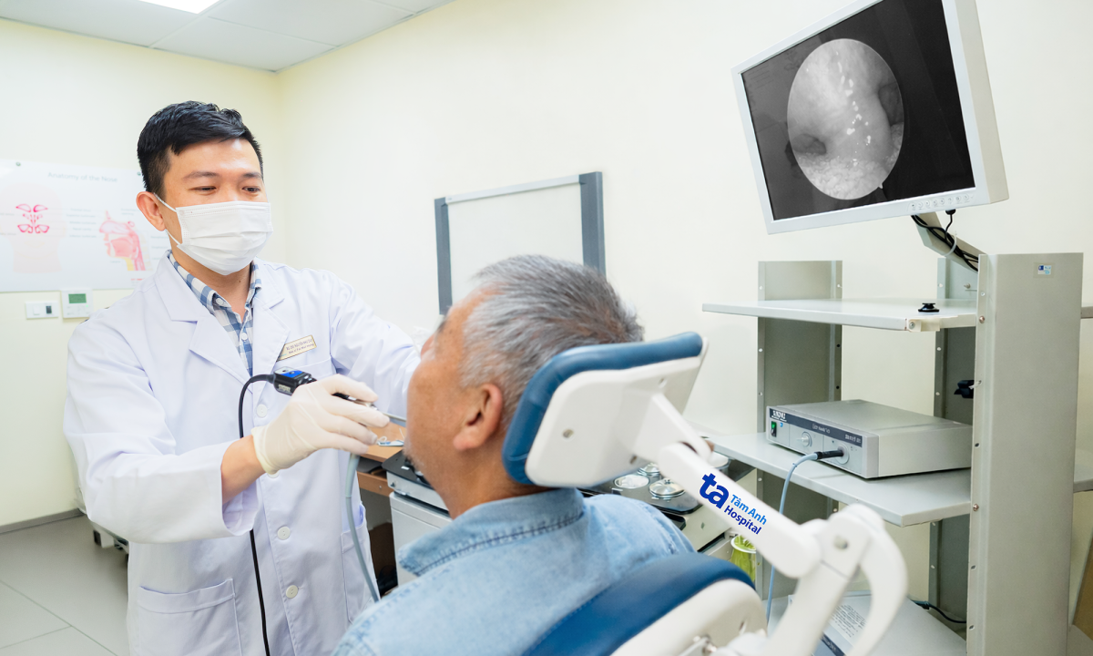 Phù dây thanh gây khàn tiếng