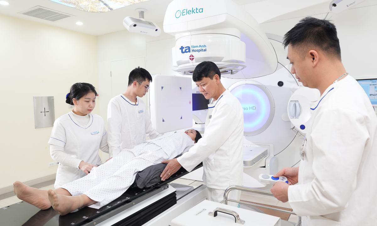 Khi nào xạ trị ung thư đại tràng?