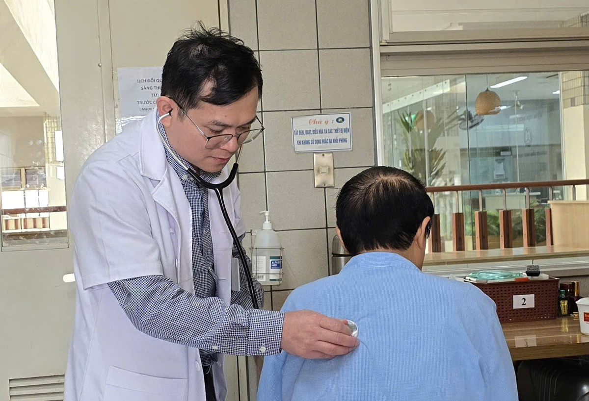 Hiểm họa ung thư giấu mặt sau những "nốt mờ" ở phổi