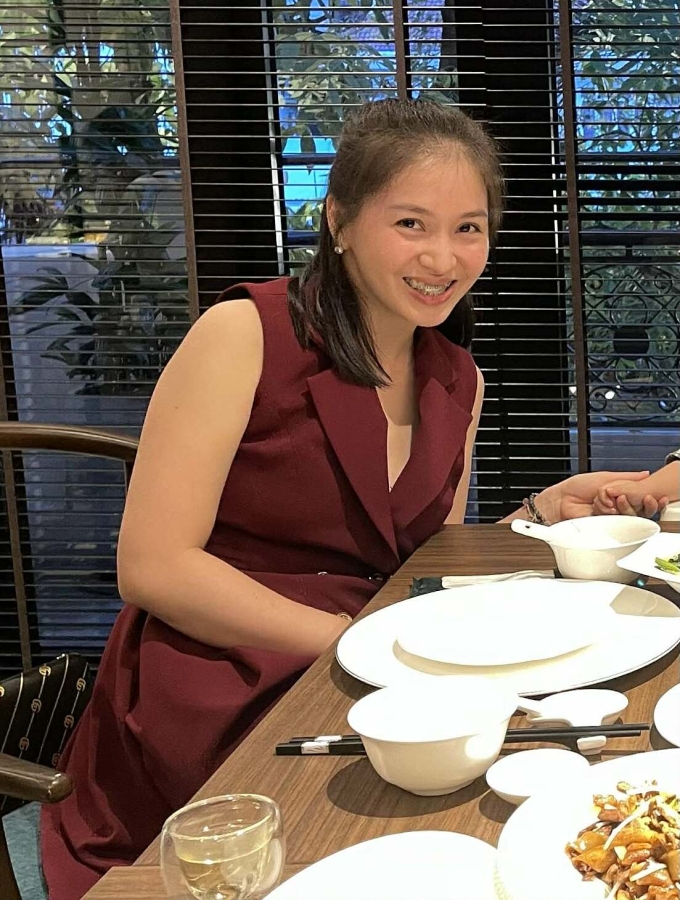 Penampilan dewasa Ibu Huyen sebelum transformasi. Foto: Disediakan oleh subjek.