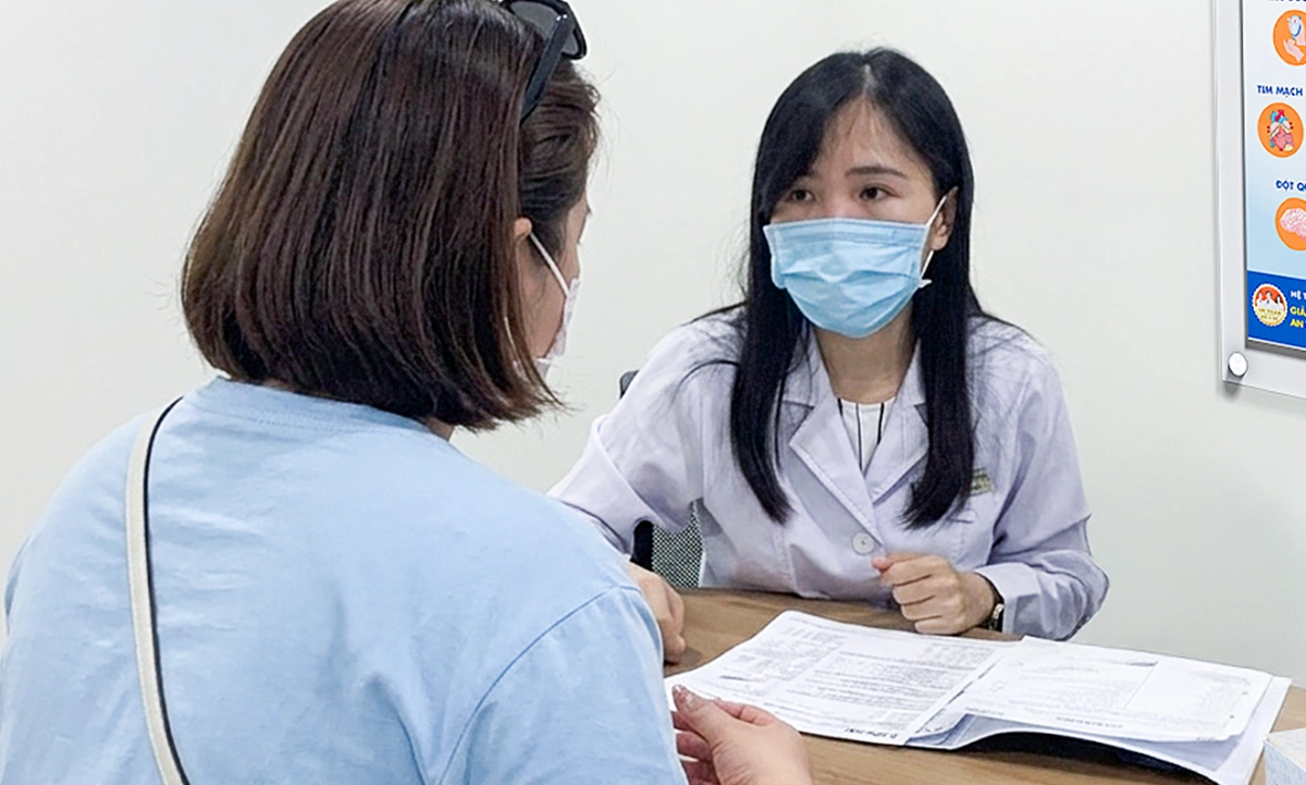 Bệnh tự miễn phá hủy tuyến giáp gây tăng cân không kiểm soát