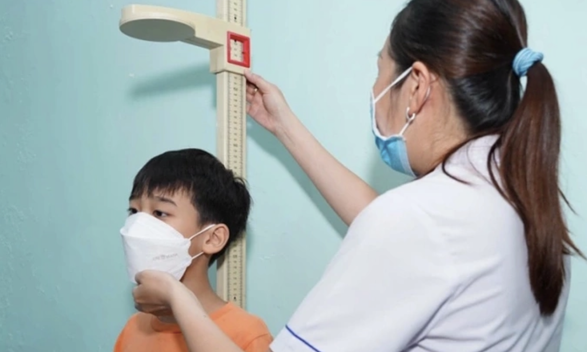 Những lợi thế sức khỏe bất ngờ của người thấp lùn