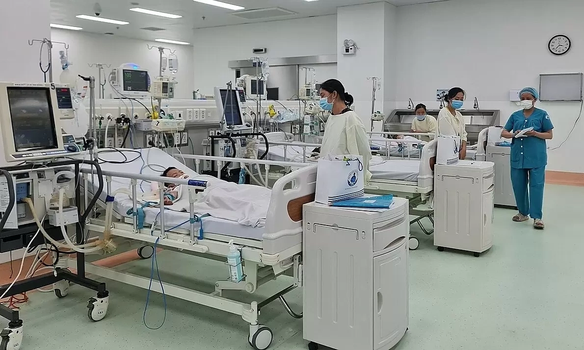 Virus EV71 tấn công hệ thần kinh trẻ bệnh tay chân miệng