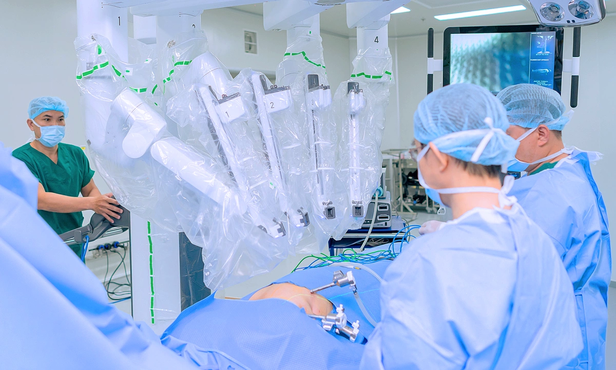 U tuyến ức tiến triển gây suy hô hấp