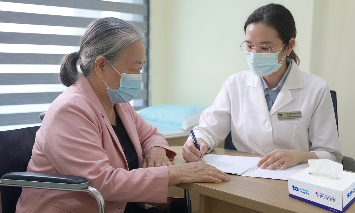 "Thuốc xương khớp gia truyền" khiến người phụ nữ suy tuyến thượng thận