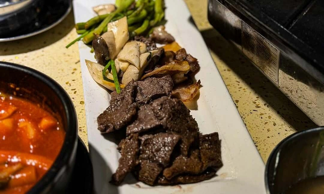 Ăn thế nào để tránh thận quá tải?