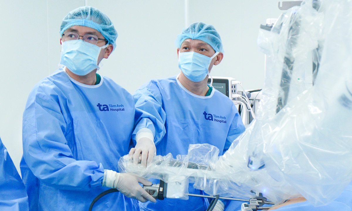 Khám dạ dày bất ngờ phát hiện u thận