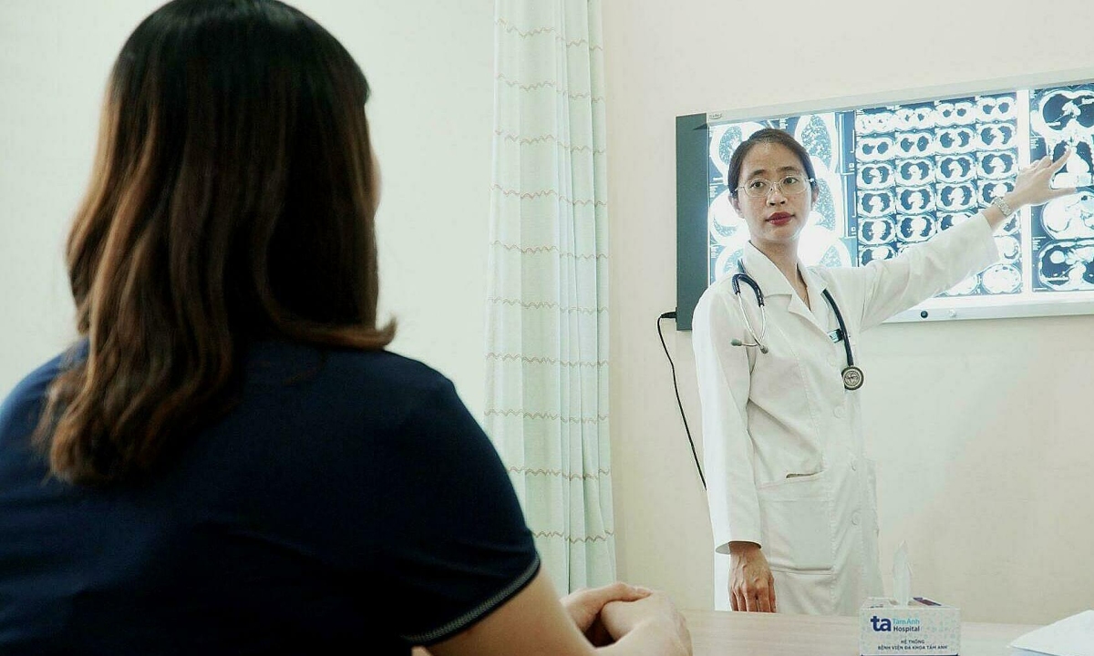 Dị ứng phấn hoa và cảm cúm khác nhau thế nào