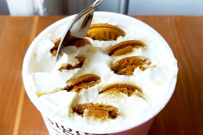 Món cheesecake kết hợp bánh quy và sữa chua Hy Lạp đang hot trên TikTok. Ảnh: Food & Wine / Merlyn Miller