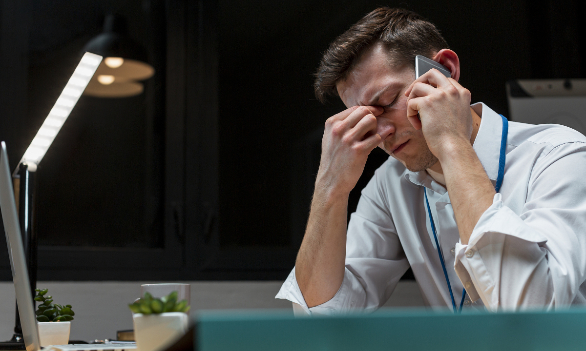 Rụng tóc ở người trẻ và cách chăm sóc từ gốc