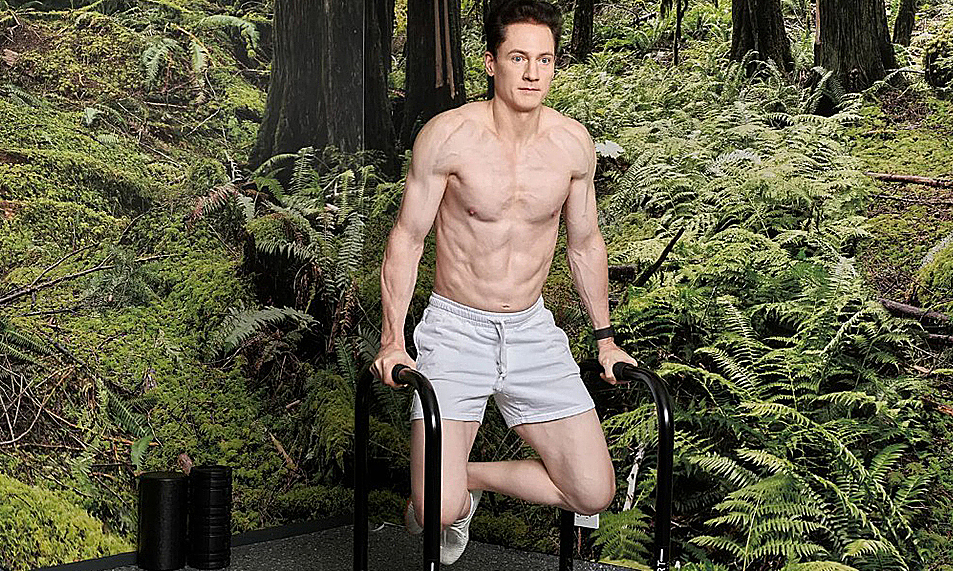 "Triệu phú trường thọ" khuyên 10 lần squat tốt hơn 30 phút đi bộ