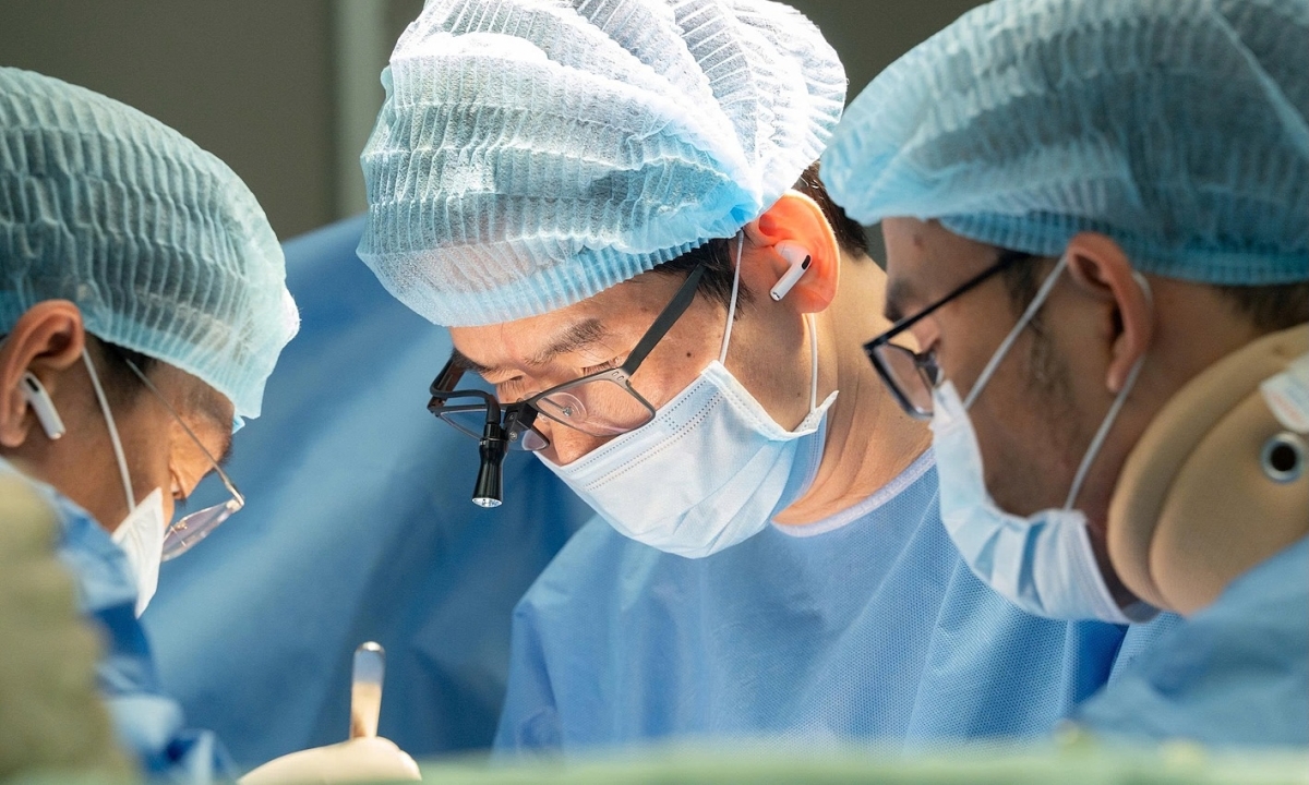 Trào ngược, rượu bia, thuốc lá dễ gây ung thư thực quản