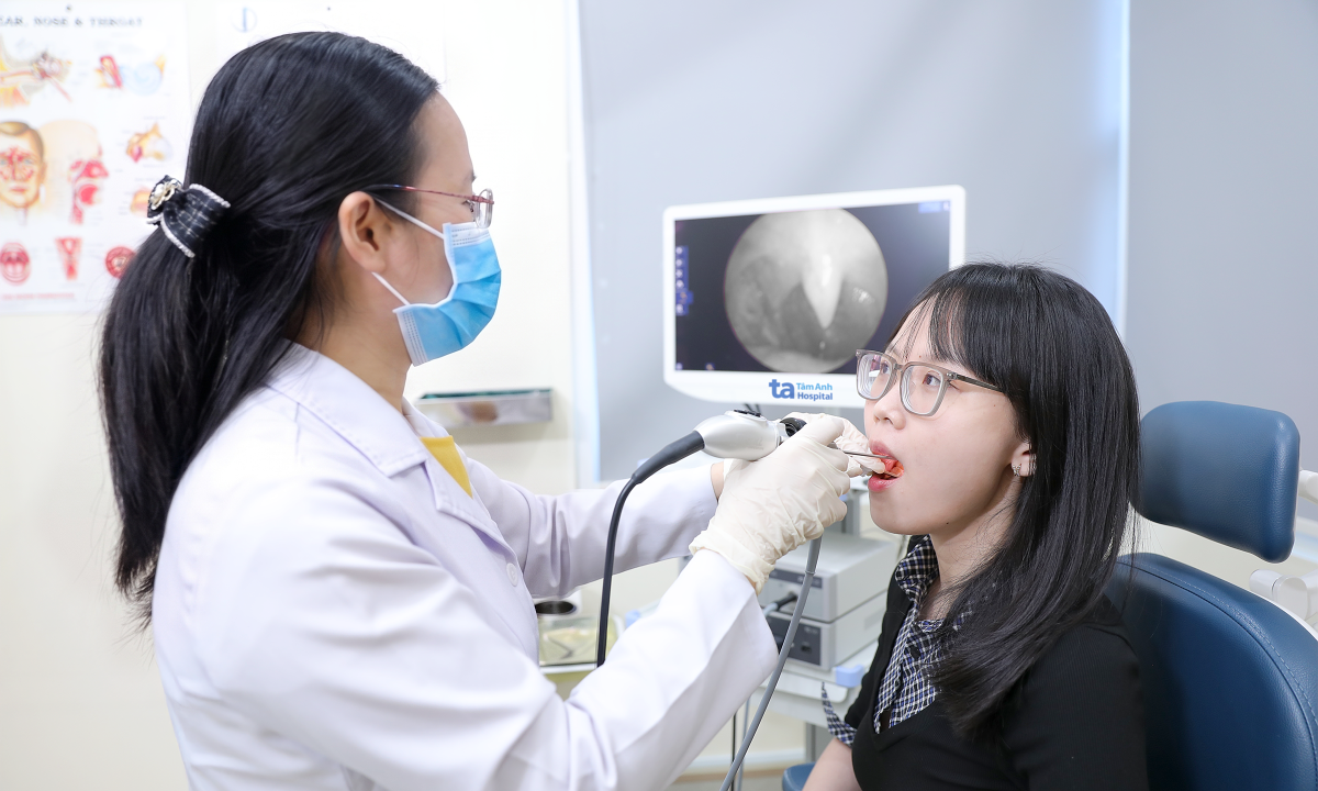 Vì sao polyp hình thành trên dây thanh?