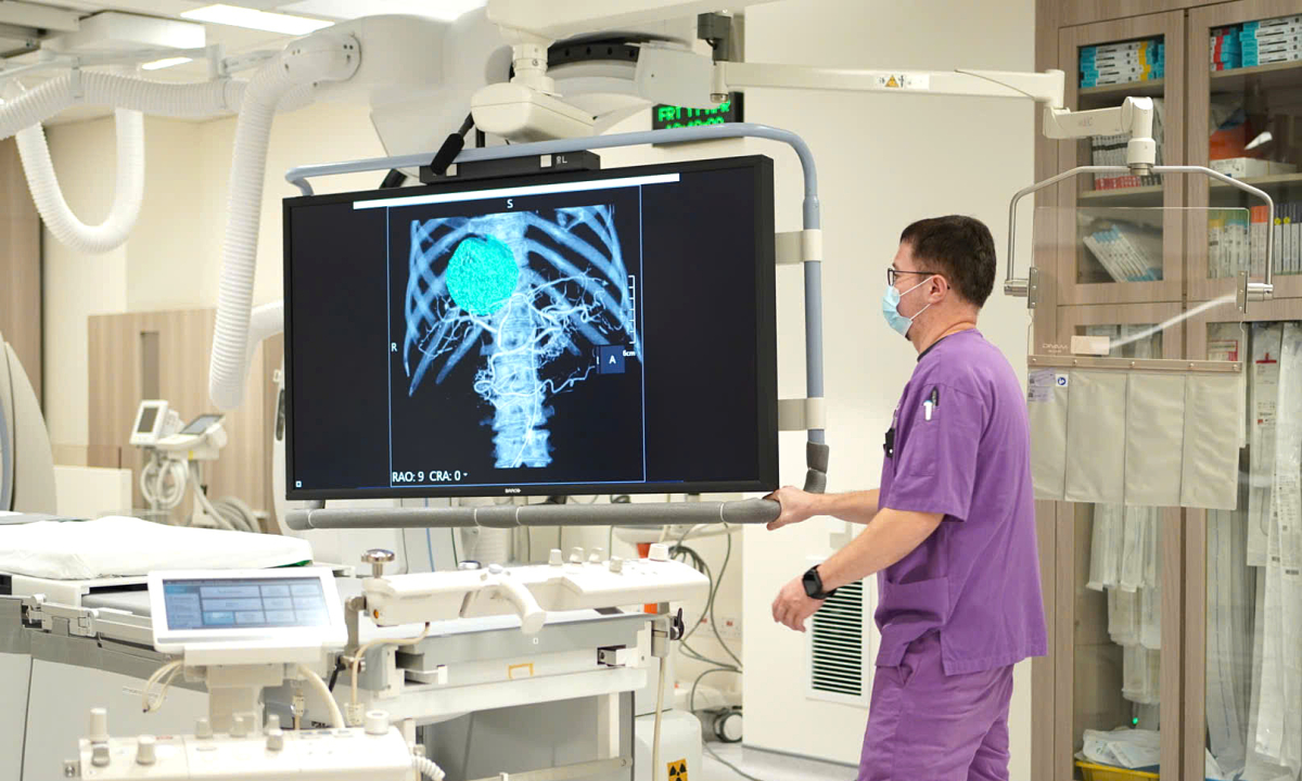 Vì sao nhiều người trẻ mắc ung thư dù sống lành mạnh?