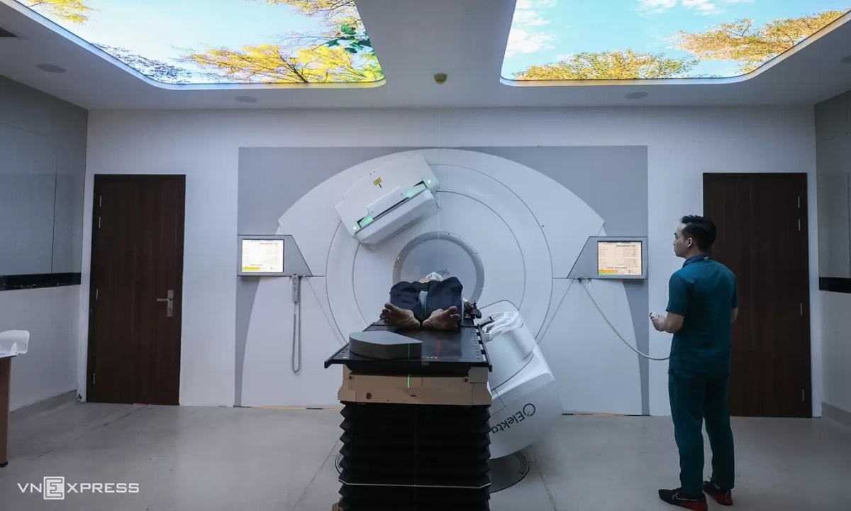 Tốn tiền, thêm lo bởi tầm soát sức khỏe tràn lan