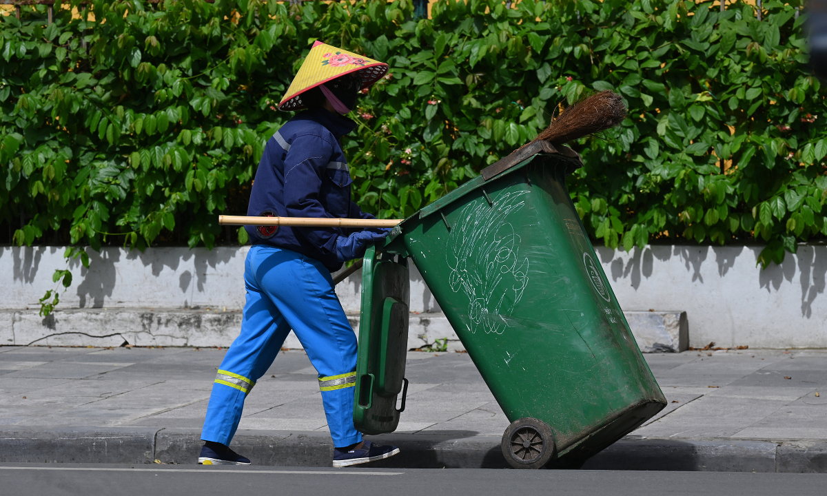 Nắng nóng tấn công não, tim thế nào