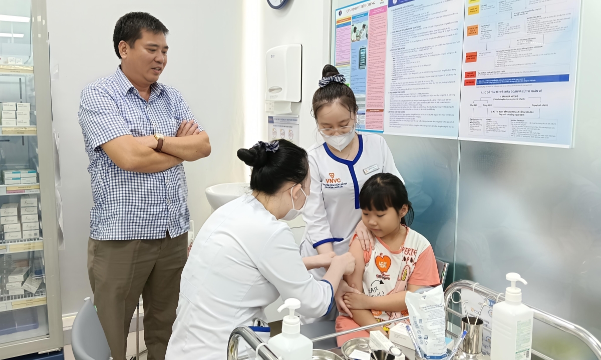 Vì sao nhiều người mang vi khuẩn não mô cầu mà không phát bệnh?