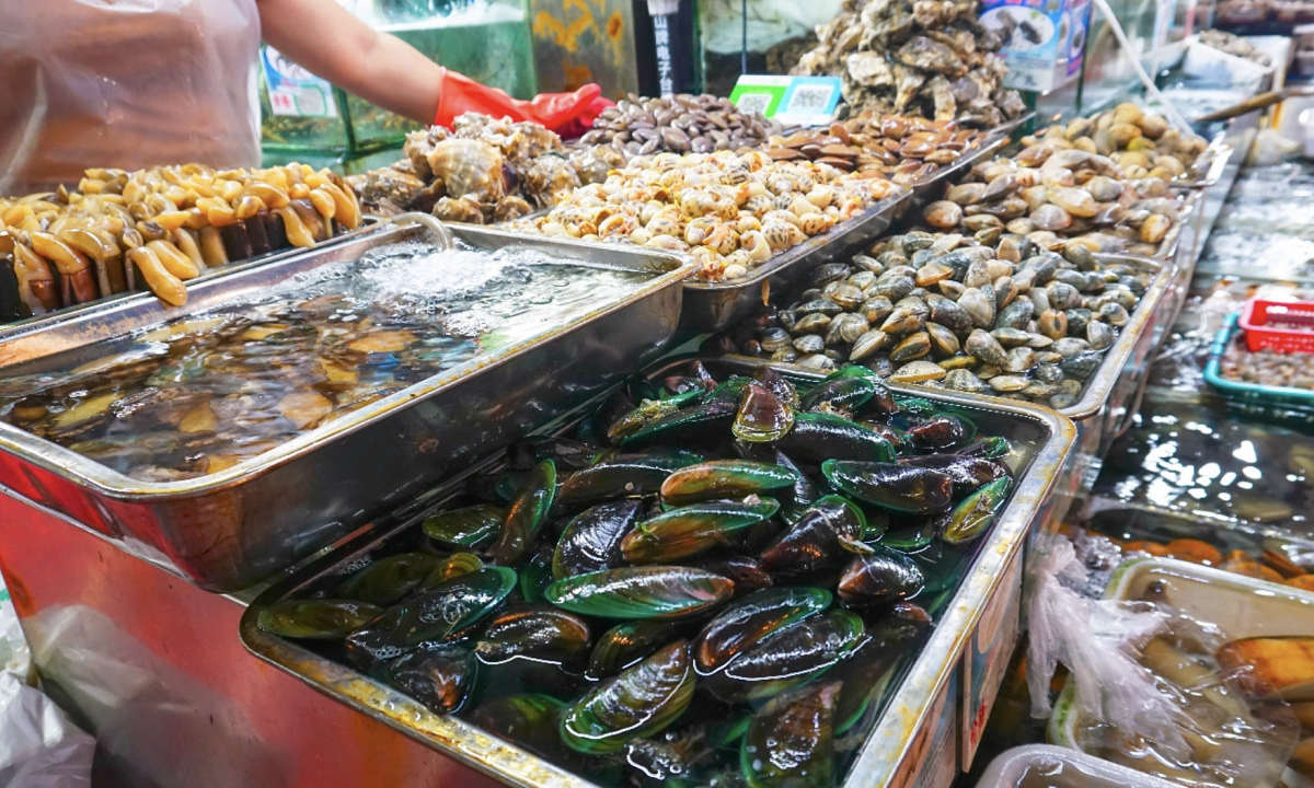 Ăn hải sản mỗi ngày, người đàn ông suy thận