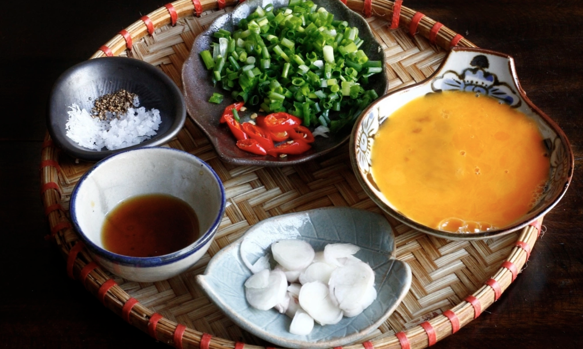 Điều gì xảy ra khi bạn ăn trứng sống?