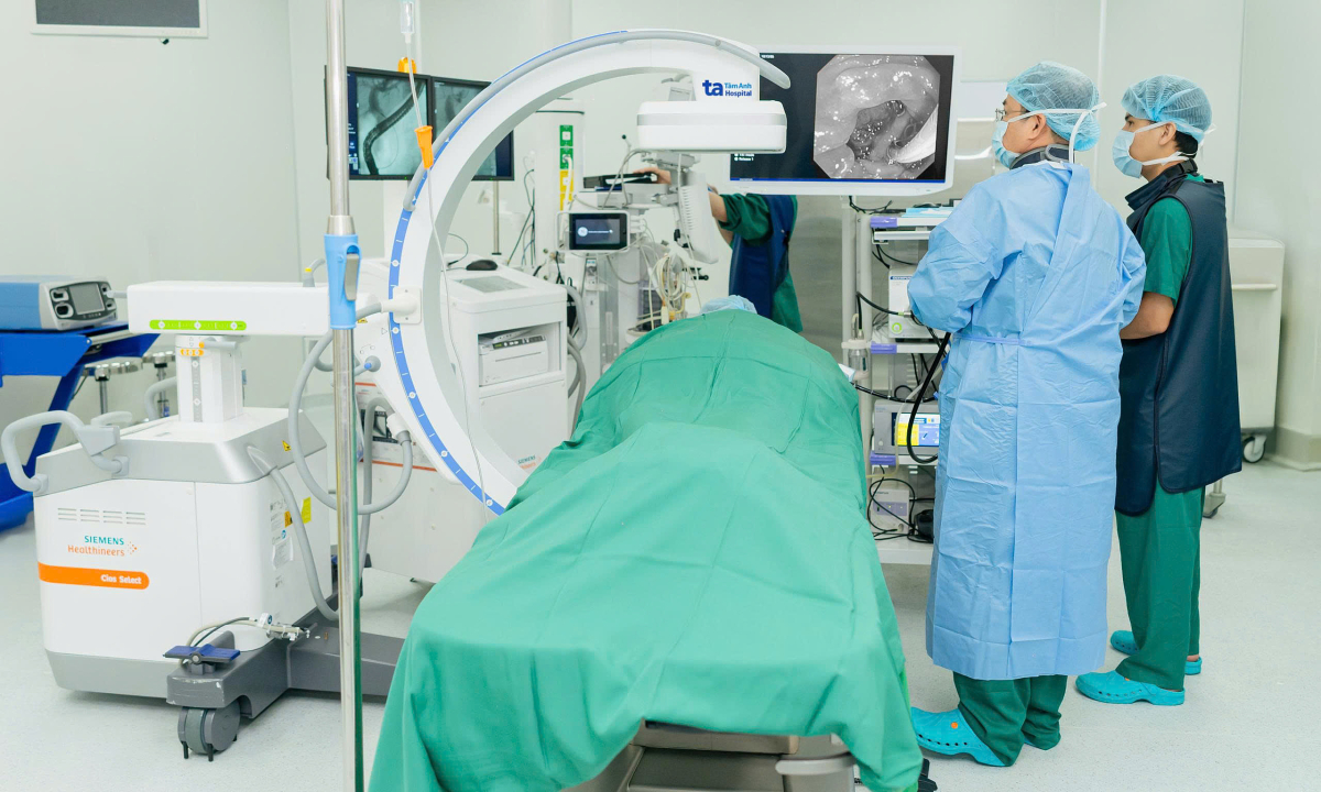 Đặt stent tái thông thực quản cho người ung thư