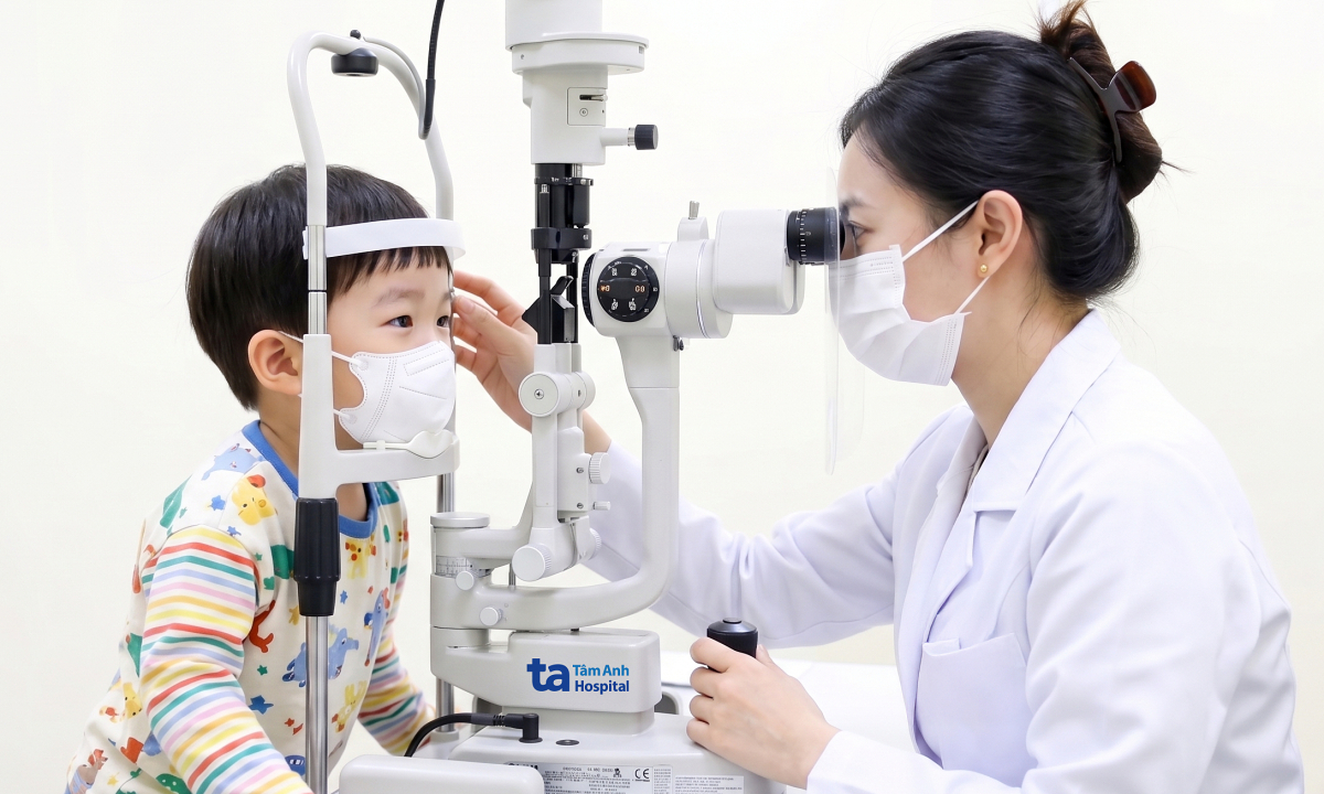 Thông tuyến lệ cho trẻ có cần gây mê?