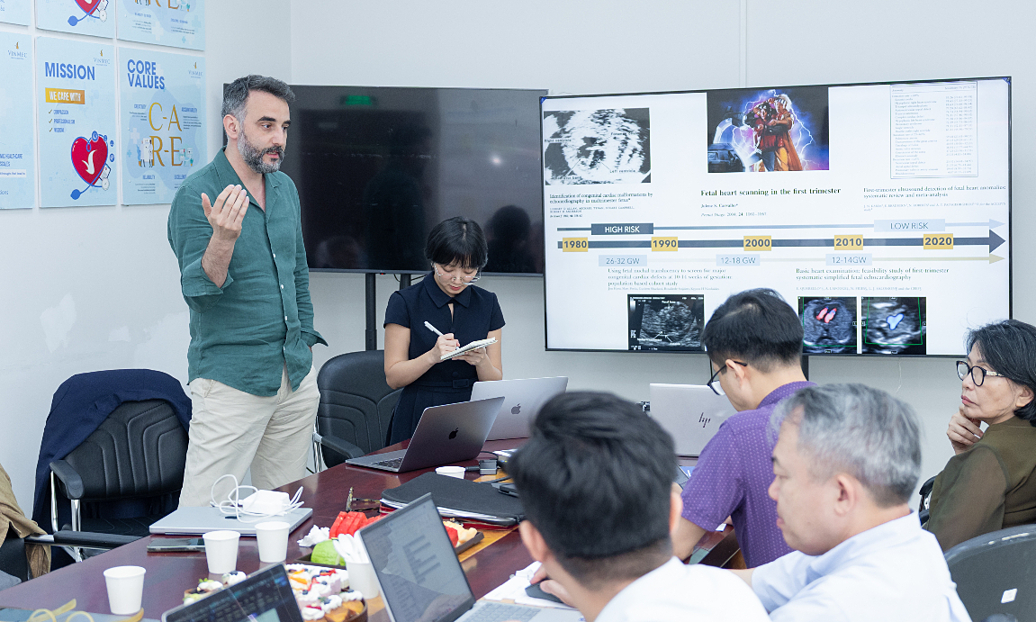 Chuyên gia thế giới đến Vinmec đào tạo về y học bào thai
