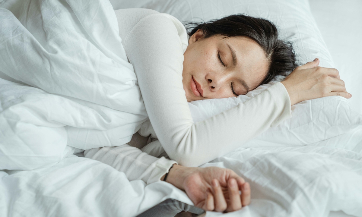 Chuyên gia mách mẹo 'ngủ ngược' giúp nhanh vào giấc