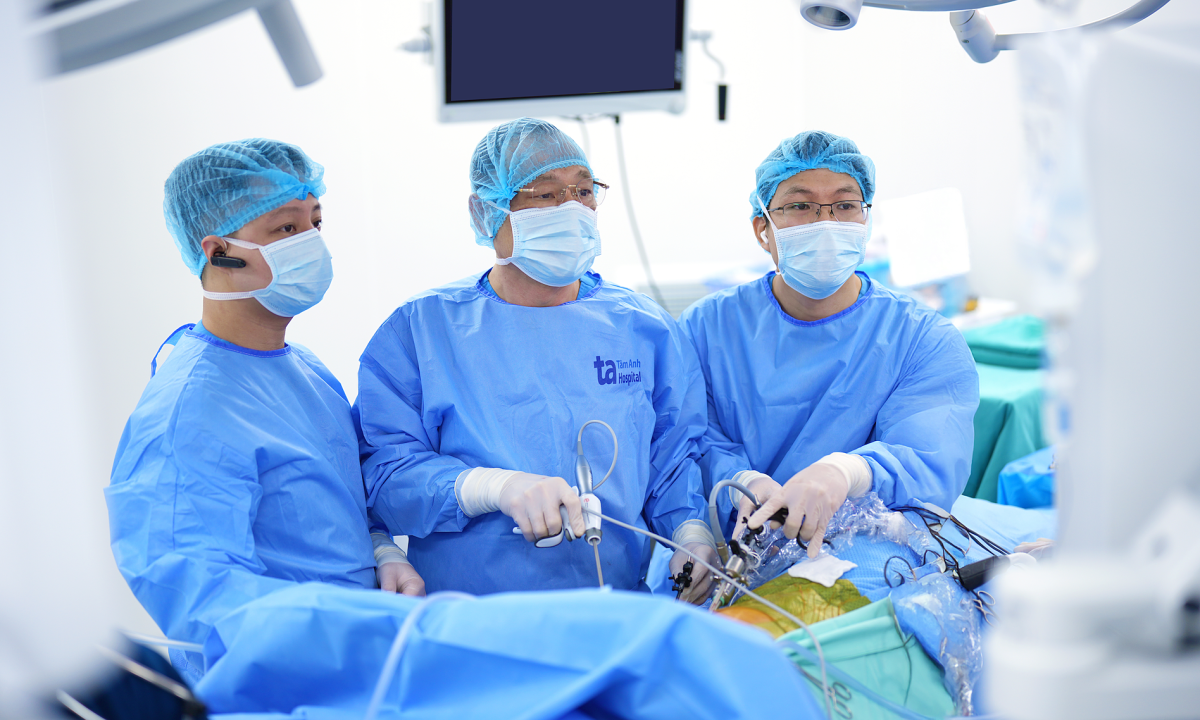Cắt thực quản triệt căn ung thư