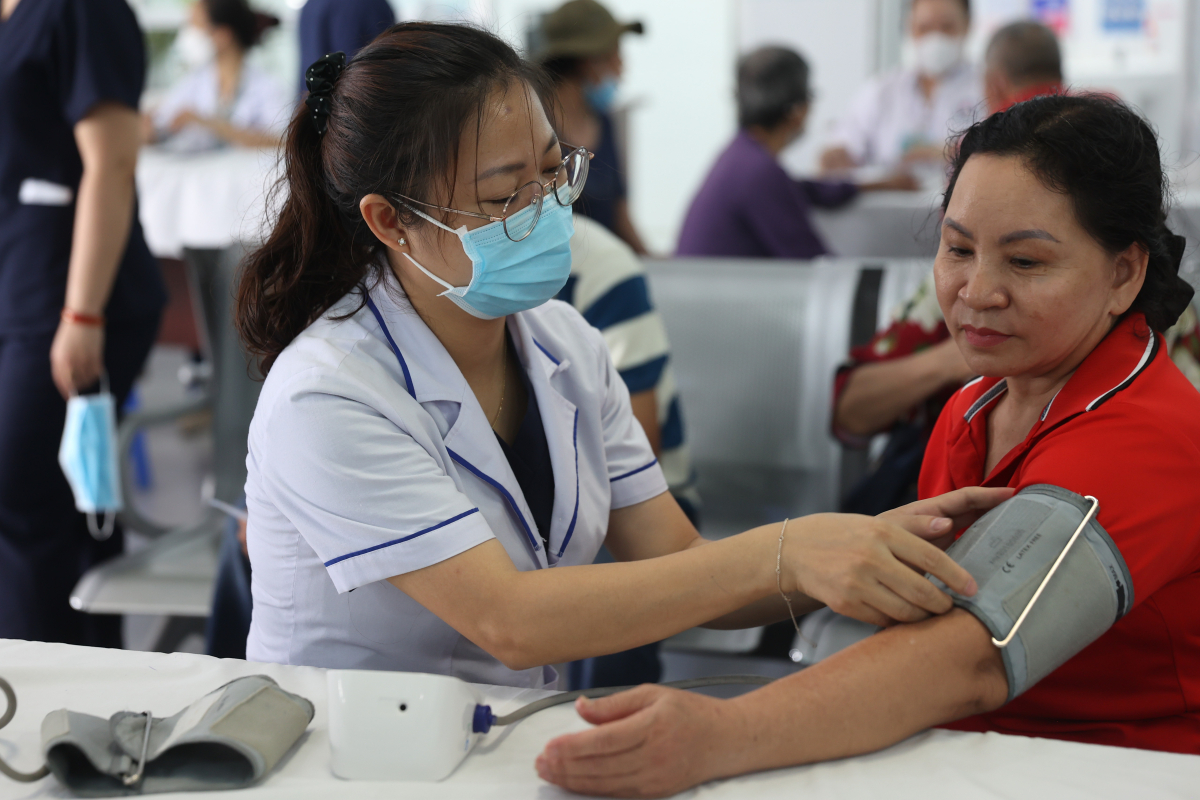 Người Việt tăng huyết áp, tim mạch do thói quen ăn mặn