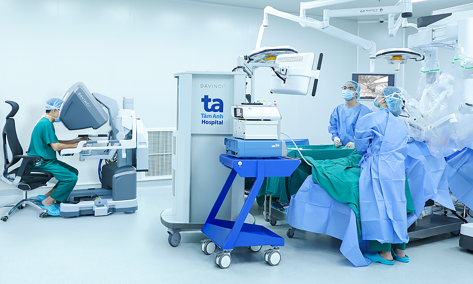 Robot phẫu thuật triệt căn ung thư phổi