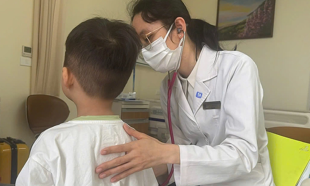 Trẻ chậm nói khi nào cần đi khám?