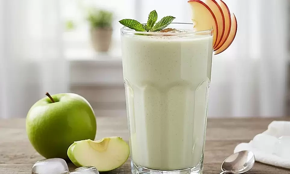 Có nên uống sinh tố thay bữa sáng để giảm cân?