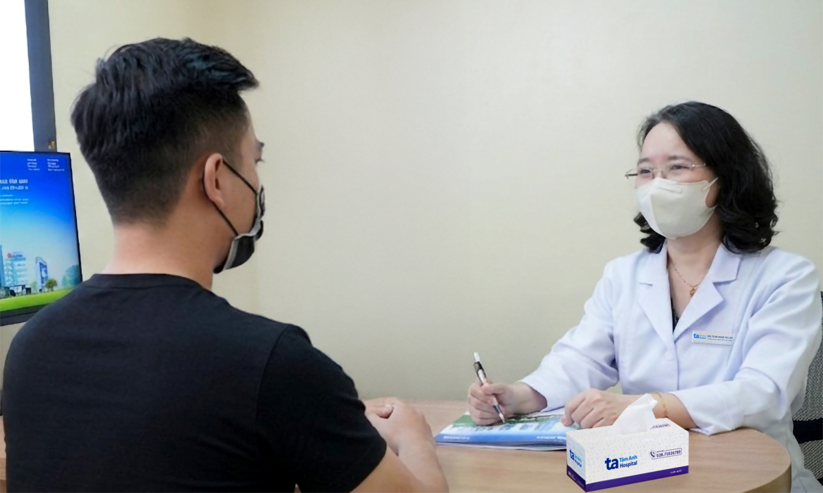 Mắc cùng lúc hai bệnh mạch máu ở tuổi 25