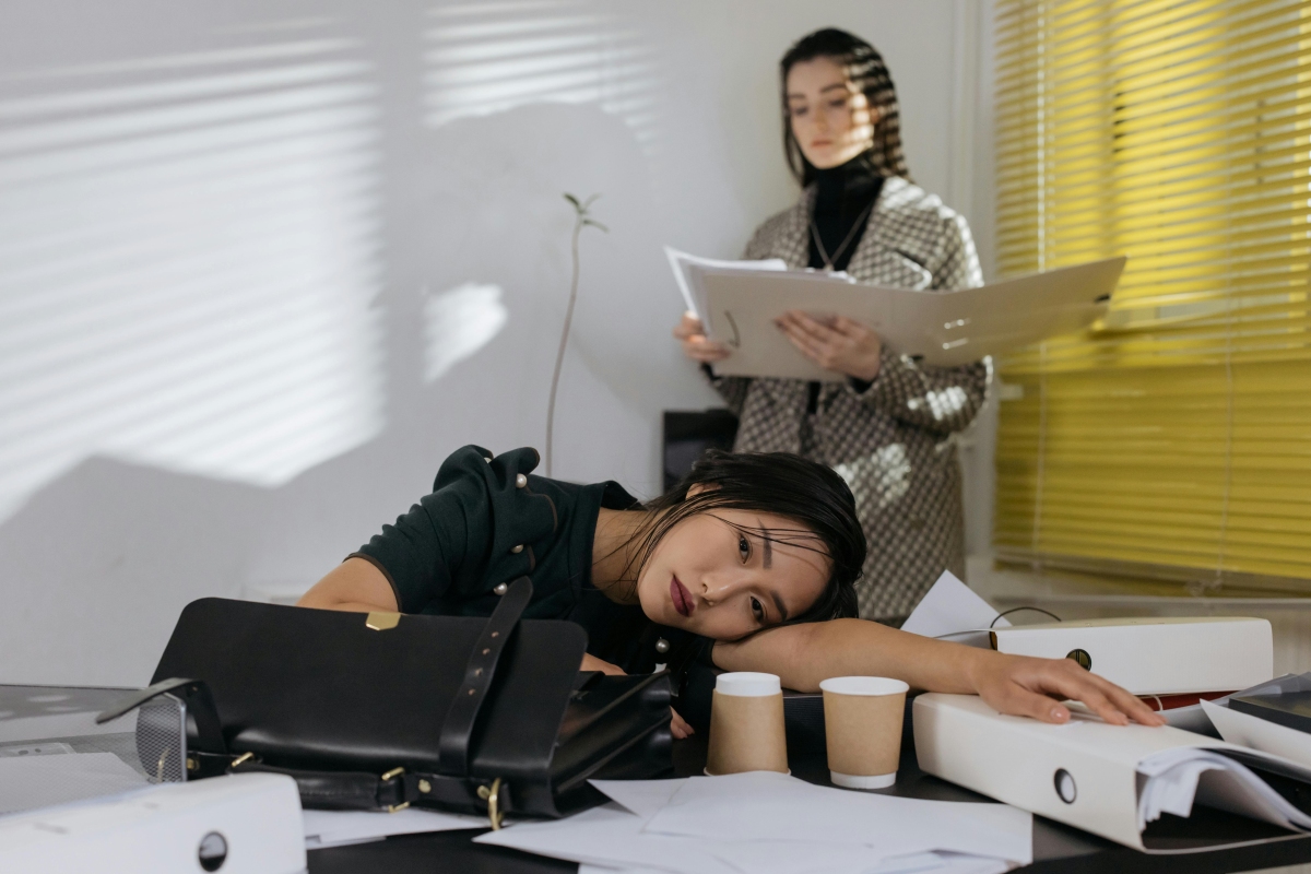 Giá đắt sau những ca làm việc vắt kiệt sức