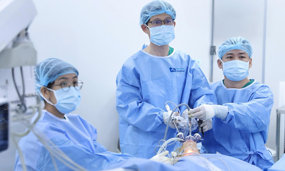 Mổ ung thư tuyến giáp không để lại sẹo