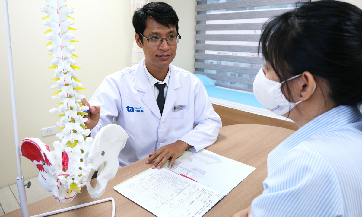 Đau lưng kèm tê chân cảnh báo bệnh gì?