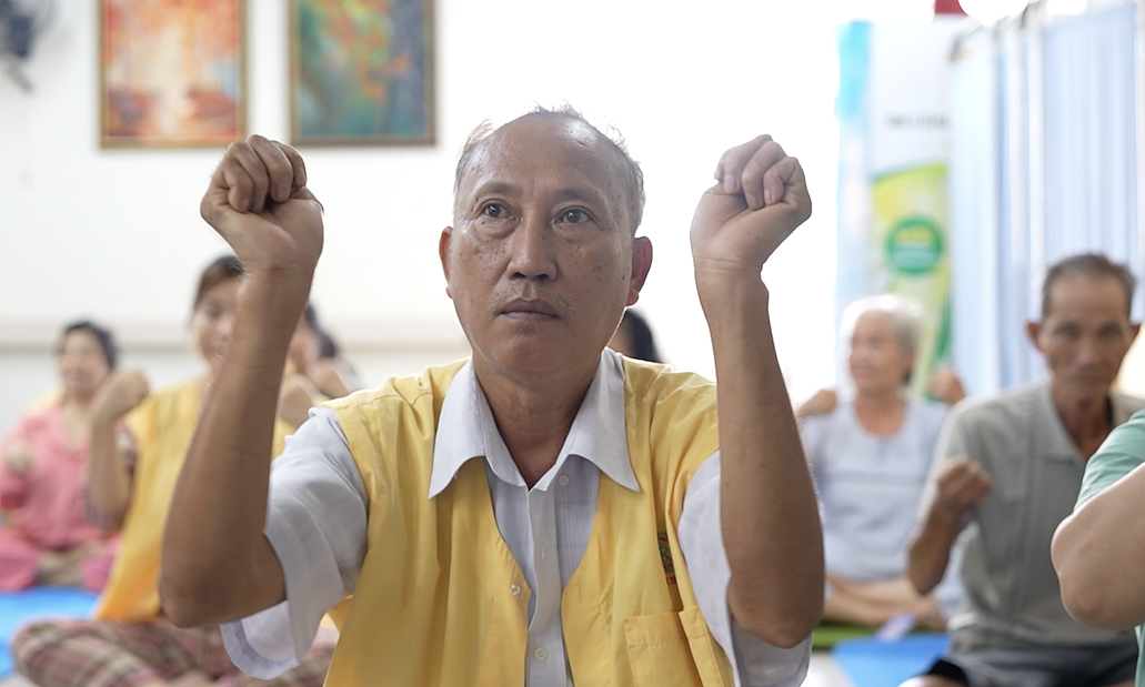 Lớp yoga cho "chiến binh K" ở Bệnh viện Chợ Rẫy