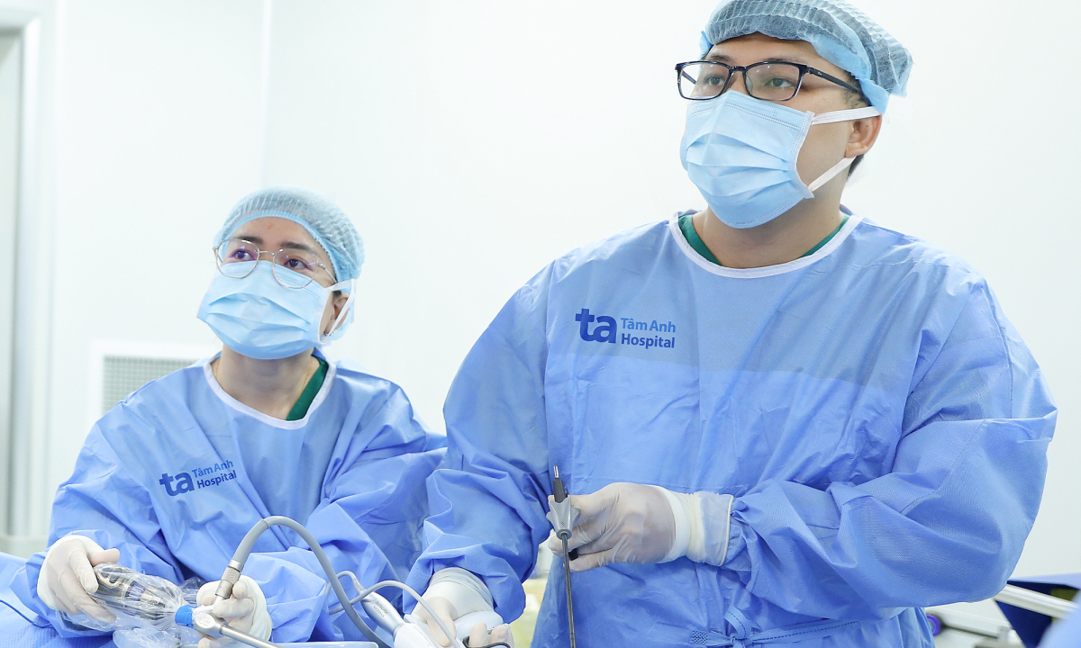 U tuyến ức nằm sát tim